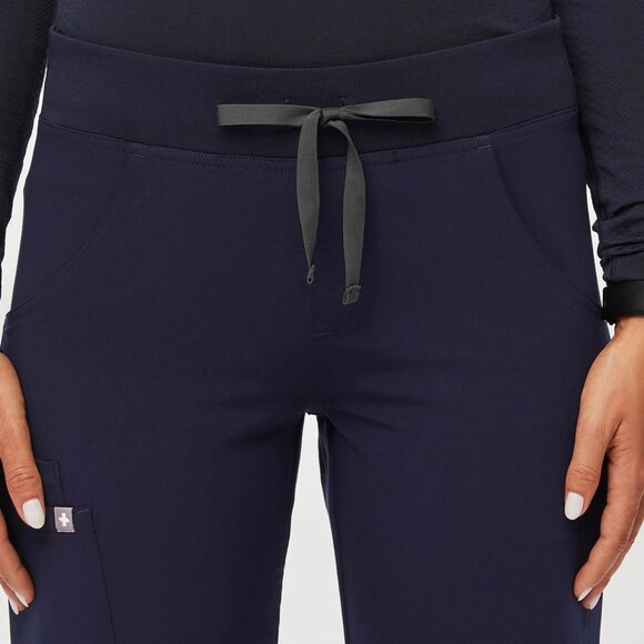 Figs Kade Cargo Scrub Pants in Navy, Size Medium - Picture 3 of 9